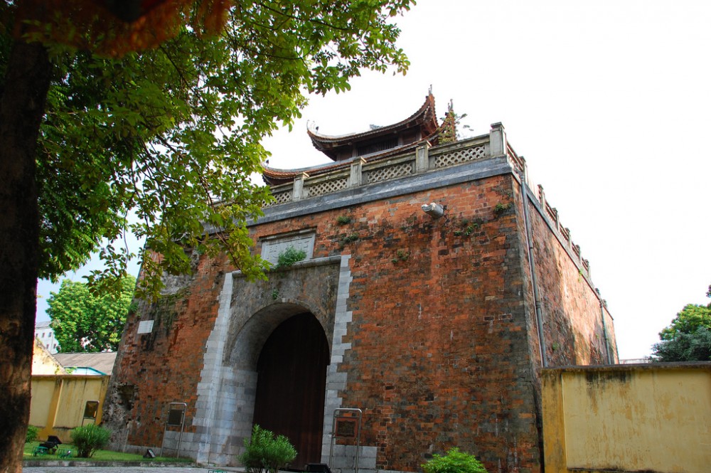 HANOI - VIETNAM A TRAVEL GUIDE